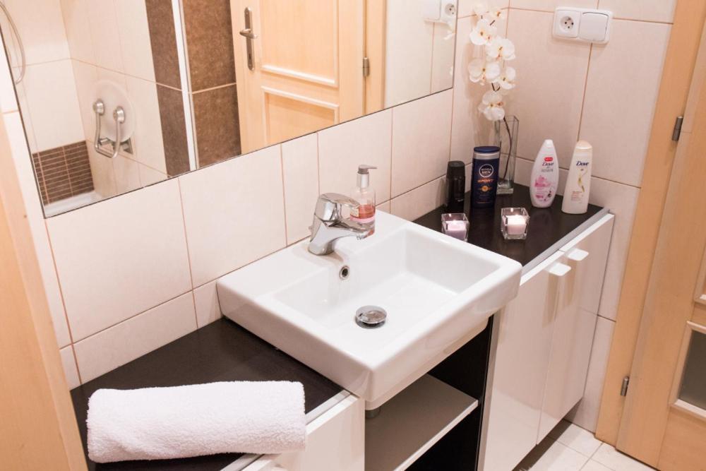 Apartmán In The Hearth Of The City Centre, Old Town Square - 3Min Praha Exteriér fotografie